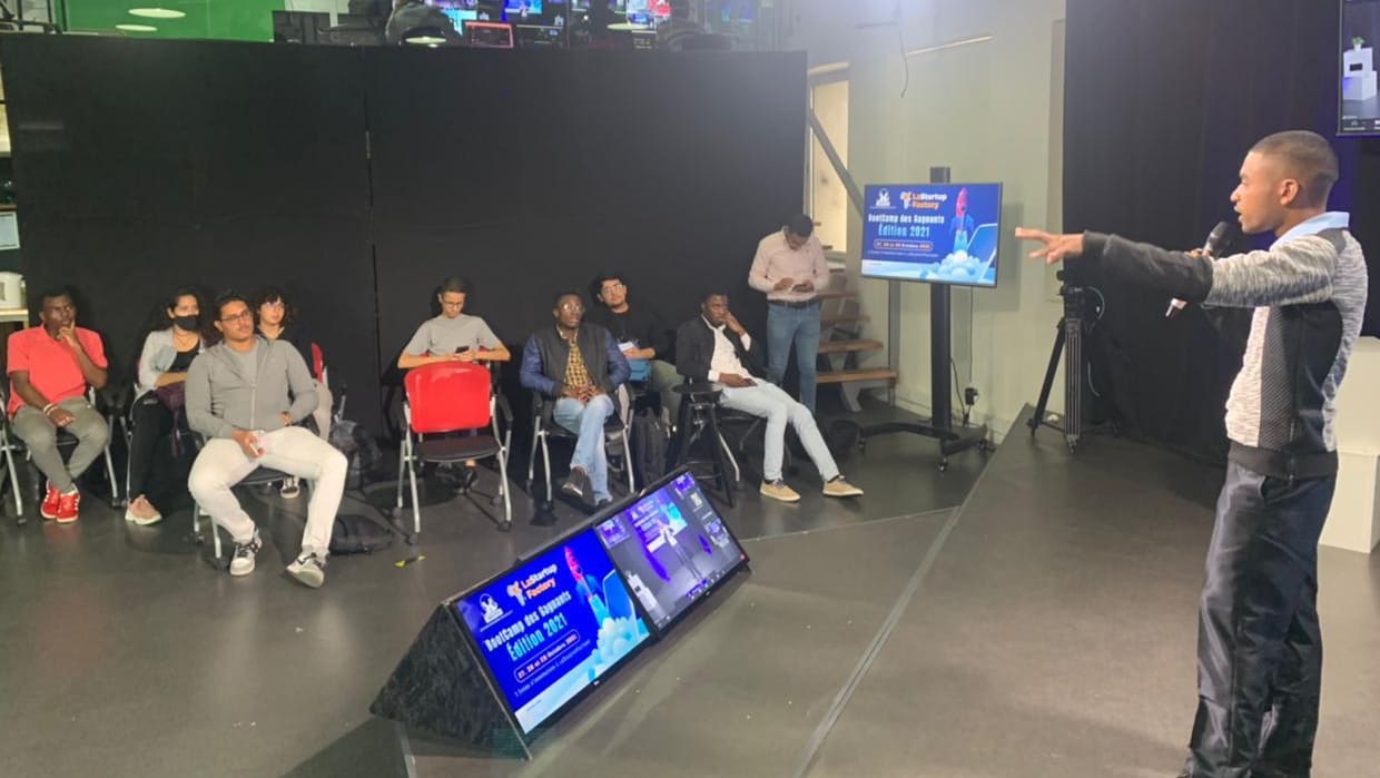 Hackathons-hack&pitch6