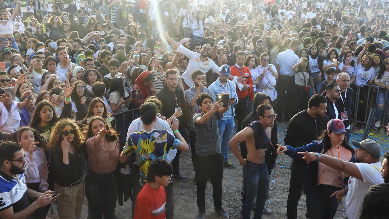 University-in-colors - -Holy-Festival-16